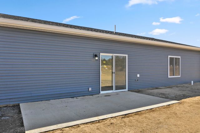 11351 Lakeshore Drive, Hanover Twp, MI 49620