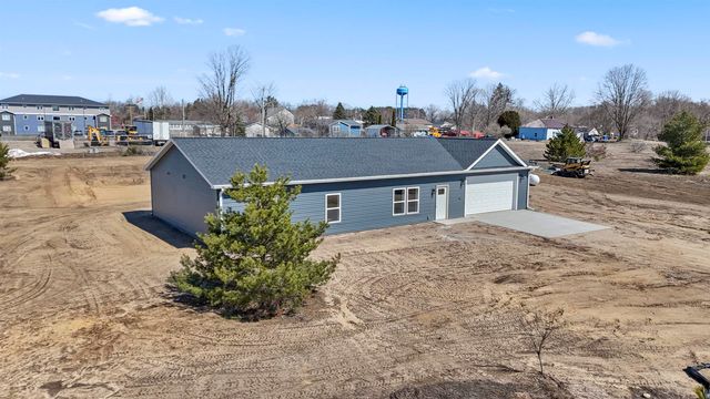 11351 Lakeshore Drive, Hanover Twp, MI 49620