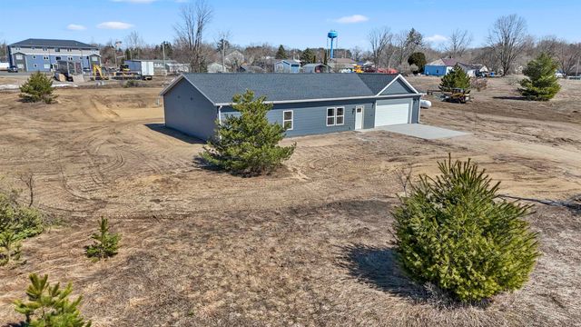 11351 Lakeshore Drive, Hanover Twp, MI 49620