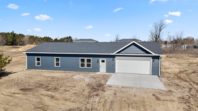 11351 Lakeshore Drive, Hanover Twp, MI 49620