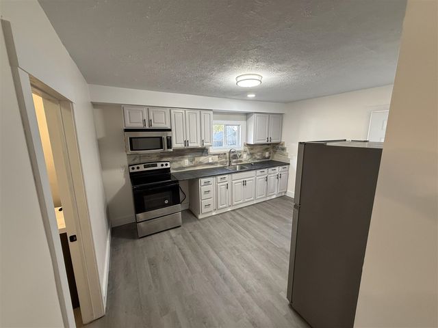 1774 Wood Street, Muskegon, MI 49442