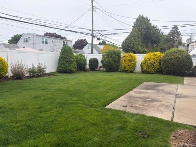 53 Colonial Drive, Farmingdale, NY 11735