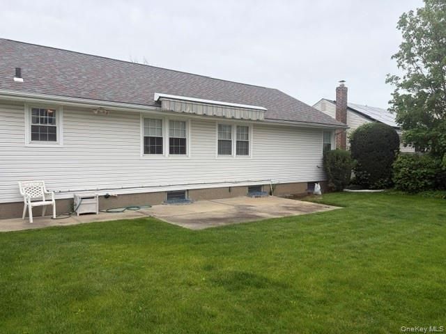 53 Colonial Drive, Farmingdale, NY 11735