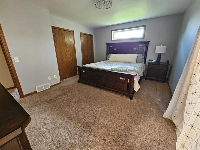 634 Naragansett Avenue, Baraboo, WI 53913