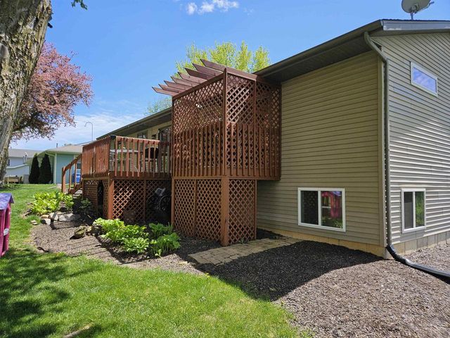 634 Naragansett Avenue, Baraboo, WI 53913