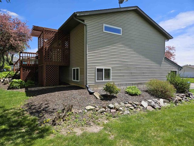 634 Naragansett Avenue, Baraboo, WI 53913