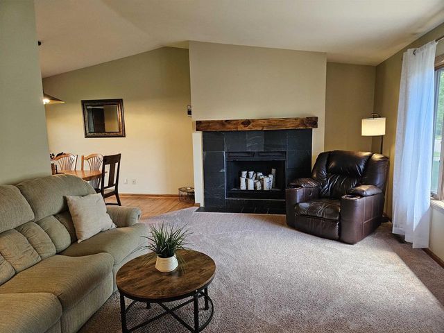 634 Naragansett Avenue, Baraboo, WI 53913