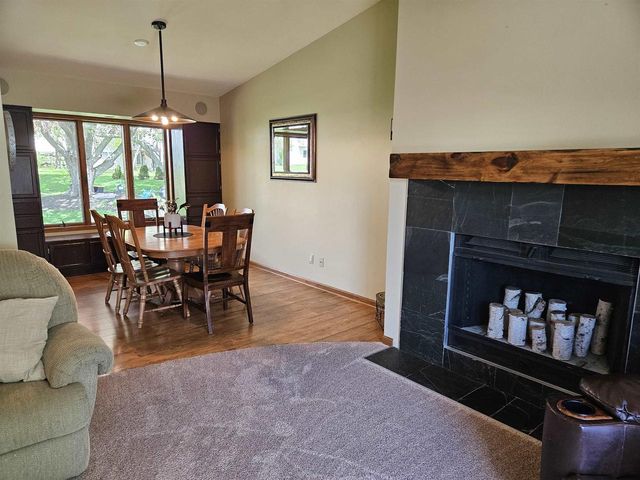634 Naragansett Avenue, Baraboo, WI 53913