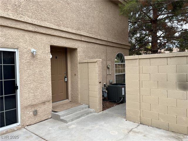 2842 BRIAR KNOLL Drive, Henderson, NV 89074