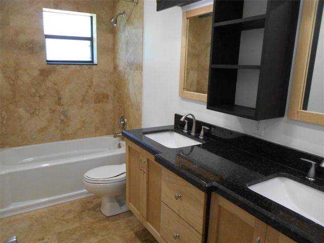 3980 NW 114th Avenue, Coral Springs, FL 33065