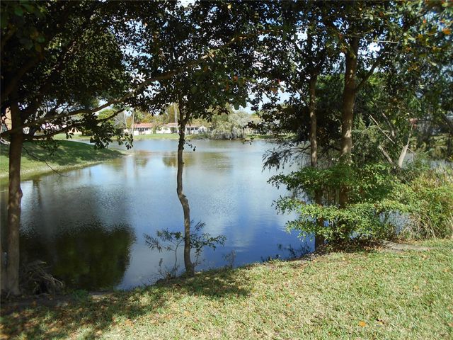 3980 NW 114th Avenue, Coral Springs, FL 33065