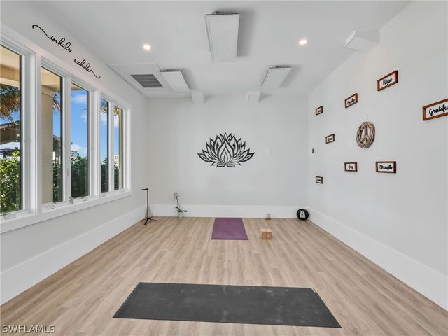 271 3rd ST W, Bonita Springs, FL 34134