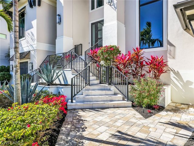 271 3rd ST W, Bonita Springs, FL 34134