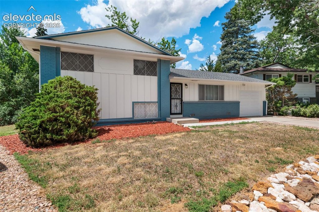 1550 Keaton Lane, Colorado Springs, CO 80909 — exterior
