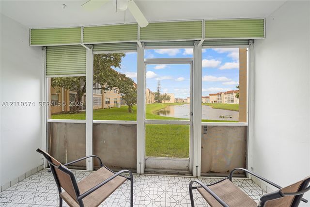 8821 Sunrise Lakes Blvd 102, Sunrise, FL 33322