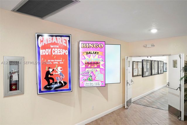 8821 Sunrise Lakes Blvd 102, Sunrise, FL 33322
