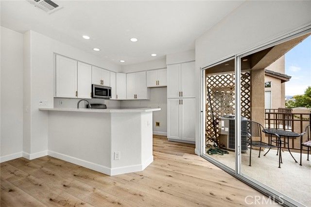 932 S Country Glen, Anaheim, CA 92808