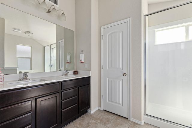 109 Plata LN, Jarrell, TX 76537