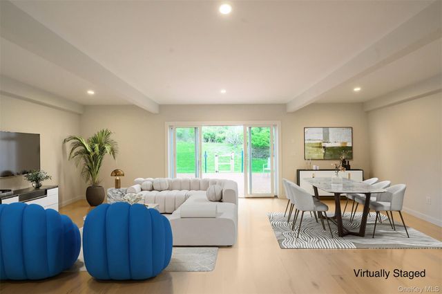 29 Fairway Place 6, Montauk, NY 11954