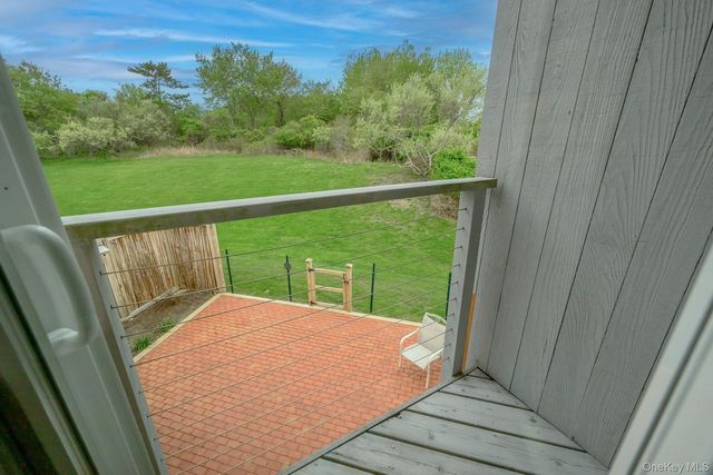 29 Fairway Place 6, Montauk, NY 11954