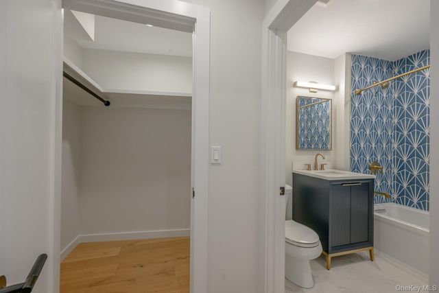 29 Fairway Place 6, Montauk, NY 11954