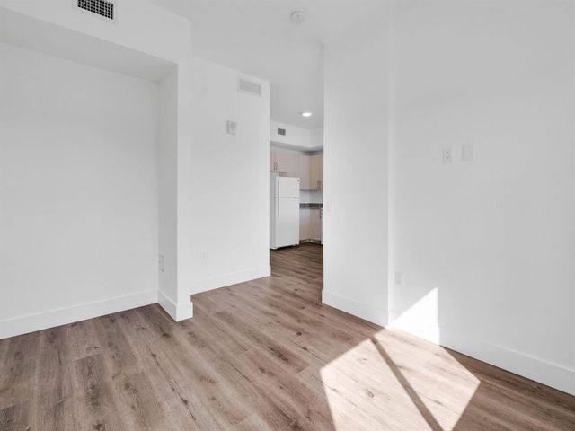 2130 NW 37th Street, Miami, FL 33142