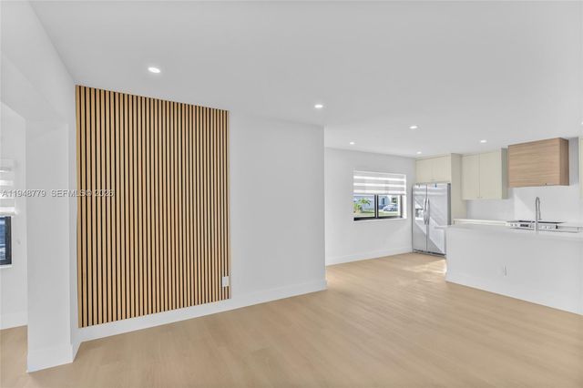 19831 Gulfstream Rd, Cutler Bay, FL 33157