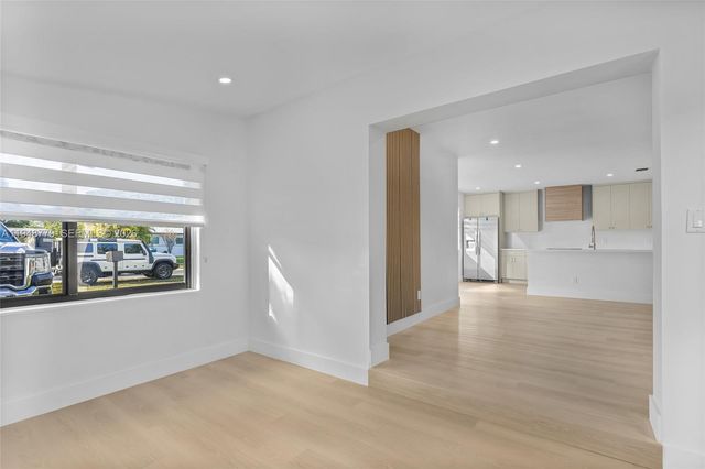 19831 Gulfstream Rd, Cutler Bay, FL 33157