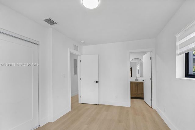 19831 Gulfstream Rd, Cutler Bay, FL 33157