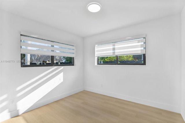 19831 Gulfstream Rd, Cutler Bay, FL 33157