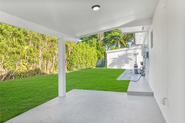 19831 Gulfstream Rd, Cutler Bay, FL 33157