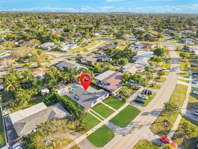 19831 Gulfstream Rd, Cutler Bay, FL 33157