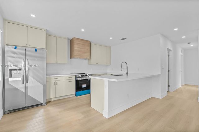 19831 Gulfstream Rd, Cutler Bay, FL 33157