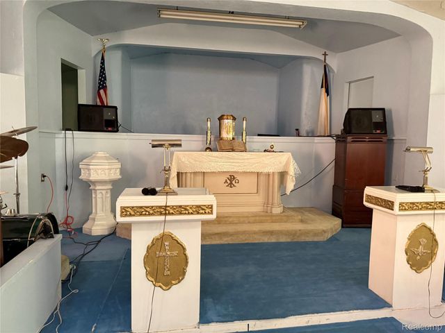 13509 Mackay Street, Detroit, MI 48212