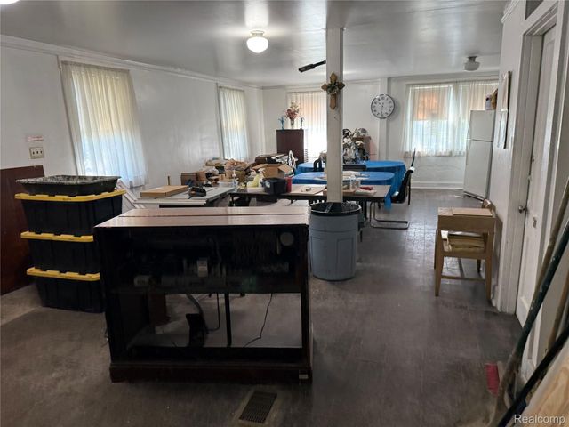 13509 Mackay Street, Detroit, MI 48212