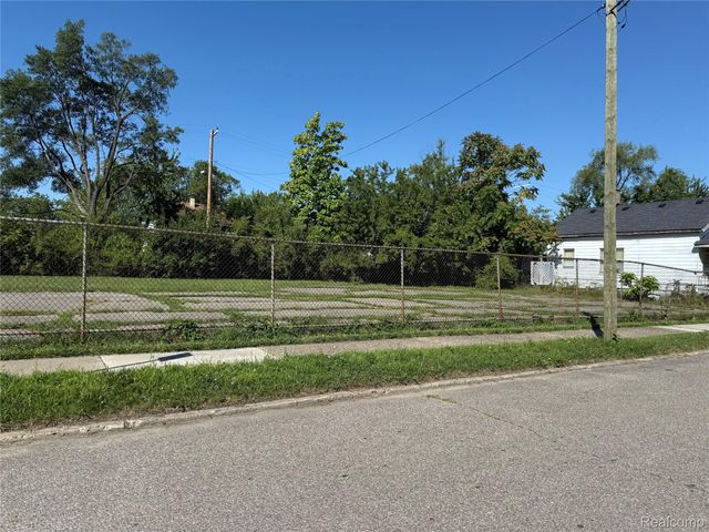 13509 Mackay Street, Detroit, MI 48212