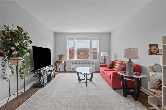 101 Old Mamaroneck Road 3C7, White Plains, NY 10605