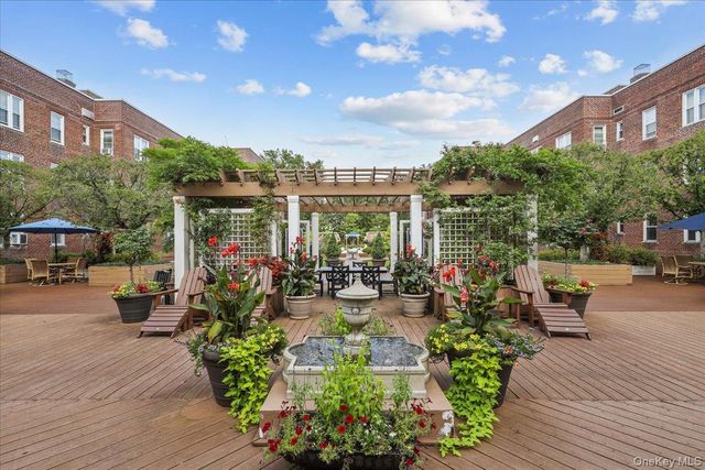 101 Old Mamaroneck Road 3C7, White Plains, NY 10605