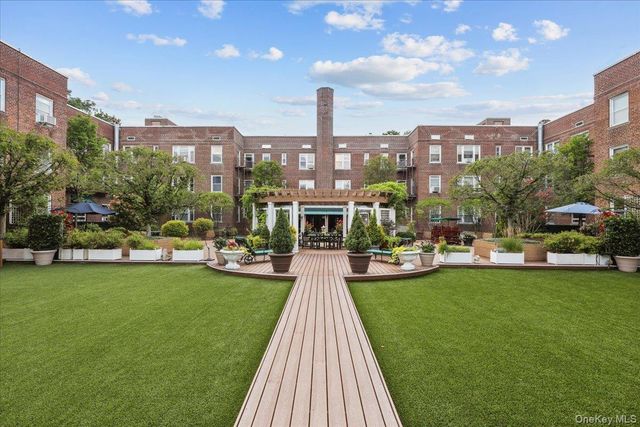 101 Old Mamaroneck Road 3C7, White Plains, NY 10605