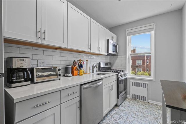 101 Old Mamaroneck Road 3C7, White Plains, NY 10605