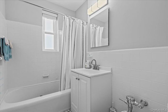 101 Old Mamaroneck Road 3C7, White Plains, NY 10605