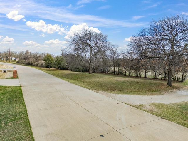 790 Badminton Drive, Bartonville, TX 76226