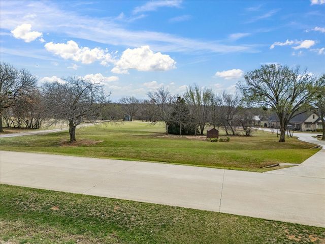 790 Badminton Drive, Bartonville, TX 76226