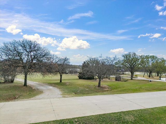 790 Badminton Drive, Bartonville, TX 76226