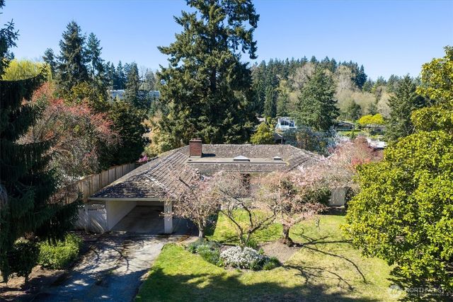 3015 Hunts Point Circle, Hunts Point, WA 98004