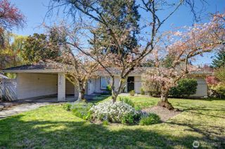 3015 Hunts Point Circle, Hunts Point, WA 98004