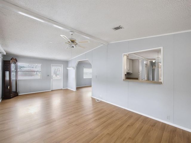 8201 Cinnamon Lane, Port St. Lucie, FL 34952