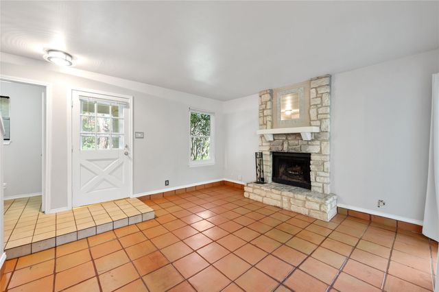 10006 Wildflower LN A, Austin, TX 78733