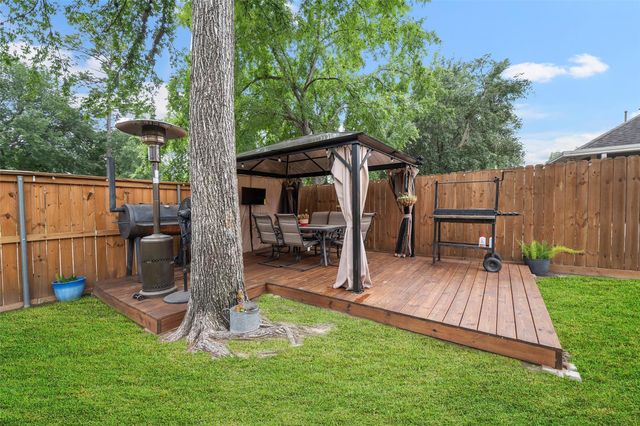 18903 Candlecreek Drive, Spring, TX 77388