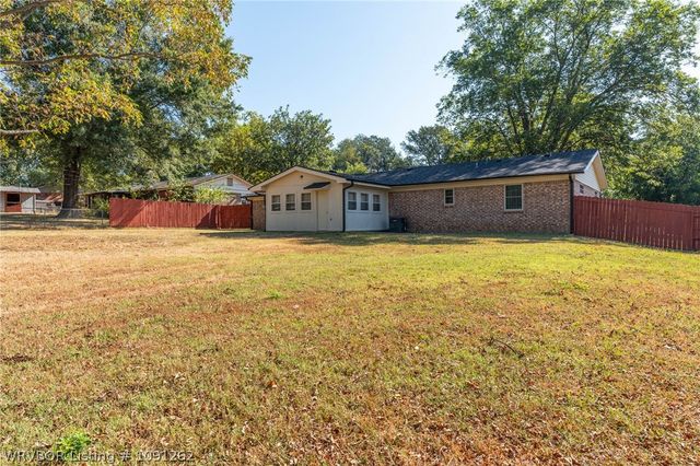 1003 4th Terrace, Barling, AR 72923